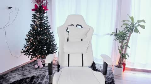 Snapshot of danii_jimenez chatting on 27, 12, 2024 Daniela online show from 27, 12, 2024