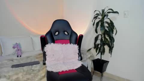 Snapshot of danii_jimenez chatting on 29, 11, 2025 Daniela online show from 29, 11, 2025