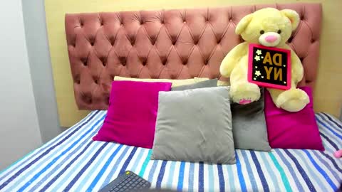 DaniiBelluci  online show from 5, 3, 2025