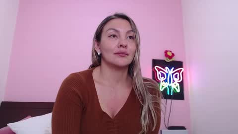 Snapshot of danika_bellaa chatting on 11, 1, 2025 K A R O L online show from 11, 1, 2025