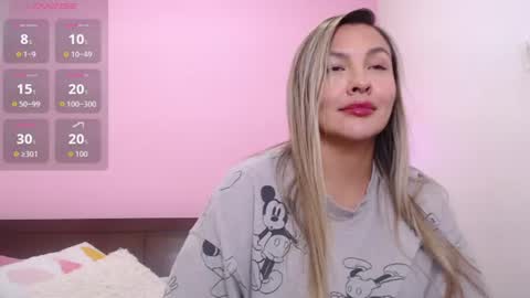 Snapshot of danika_bellaa chatting on 6, 7, 2026 K A R O L online show from 6, 7, 2026