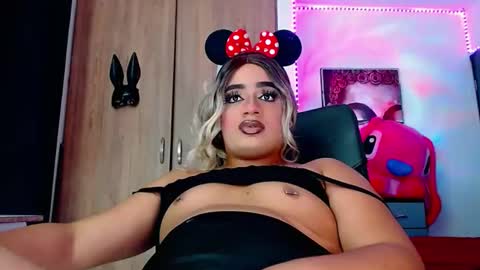 Snapshot of danipein chatting on 18, 10, 2025 danipein online show from 18, 10, 2025