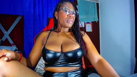 danisabrownn online show from 10, 4, 2026