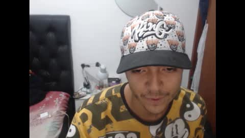 Snapshot of danivoyeur21 chatting on 4, 12, 2025 daniel segura online show from 4, 12, 2025