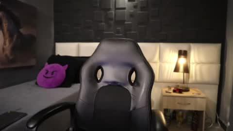 Snapshot of dann_saenz chatting on 17, 2, 2025 Dann saenz online show from 17, 2, 2025