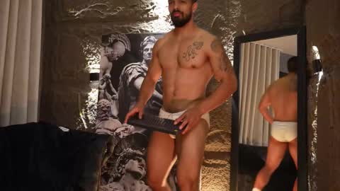 Snapshot of dann_saenz chatting on 6, 11, 2025 Dann saenz online show from 6, 11, 2025