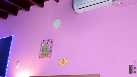 Dannacastle online show from 19, 1, 2025