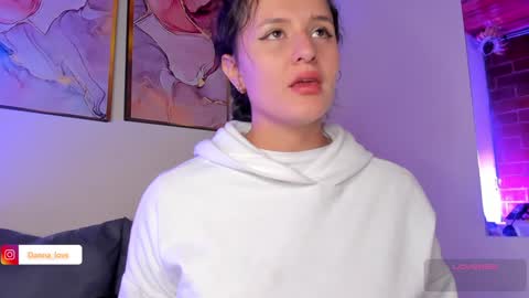 Danna Lovs online show from 23, 1, 2025