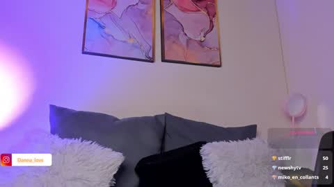 Danna Lovs online show from 23, 1, 2025