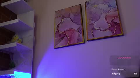 Danna Lovs online show from 12, 3, 2025