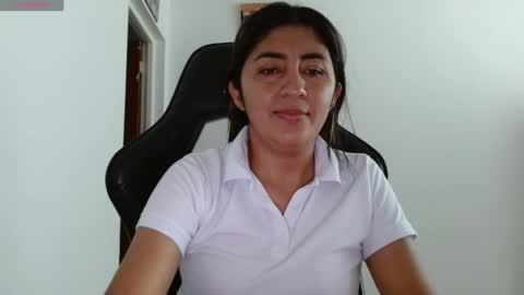 Snapshot of danna_peterson chatting on 25, 4, 2026 Danna online show from 25, 4, 2026