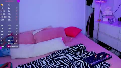 Snapshot of danna_rhodesx chatting on 25, 11, 2025 Danna Rhodes online show from 25, 11, 2025