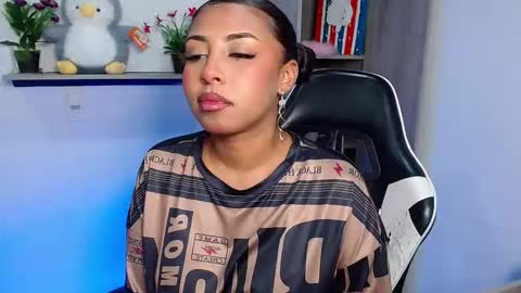 Danna online show from 16, 12, 2025