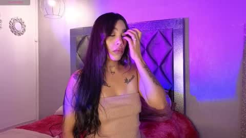 Snapshot of dannaa_williams chatting on 17, 12, 2025 Danna online show from 17, 12, 2025