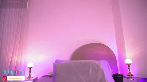 Danna Berlin  online show from 19, 11, 2025