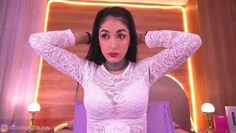 Danna Berlin  online show from 7, 2, 2026