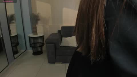 Danna Cruz  online show from 13, 1, 2026