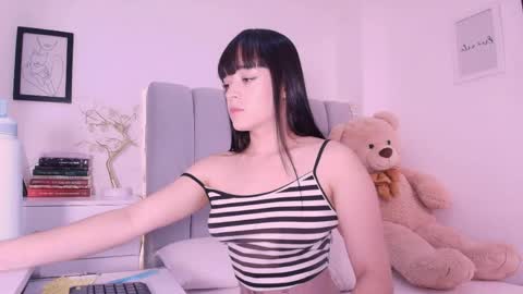 Snapshot of dannahyde chatting on 19, 5, 2026 Insta DannaBlueX online show from 19, 5, 2026