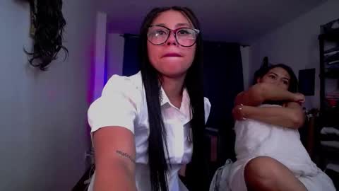 dannamomcerrat online show from 3, 2, 2025