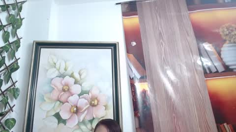 dannamomcerrat online show from 8, 9, 2025