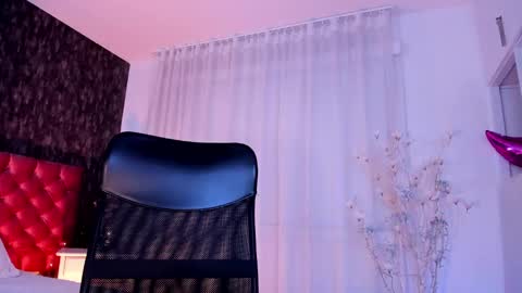 Snapshot of dannastaar chatting on 19, 12, 2024 Danna online show from 19, 12, 2024