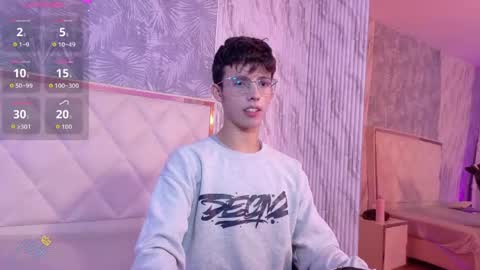 danni_tay online show from 20, 5, 2026