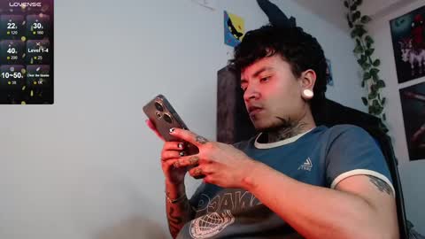 Snapshot of dannteftm chatting on 17, 11, 2025 DANNTE online show from 17, 11, 2025