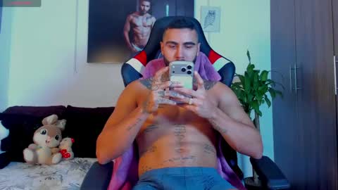 Danny Willson online show from 19, 4, 2026