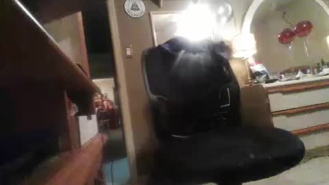 Snapshot of dannyb618 chatting on 4, 12, 2025 Danielle online show from 4, 12, 2025