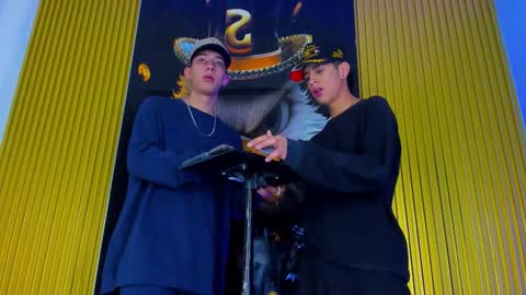 dante_brown1 online show from 10, 11, 2025