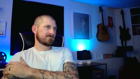 Snapshot of dante_cross_x89 chatting on 12, 11, 2025 dante_cross_x89 online show from 12, 11, 2025