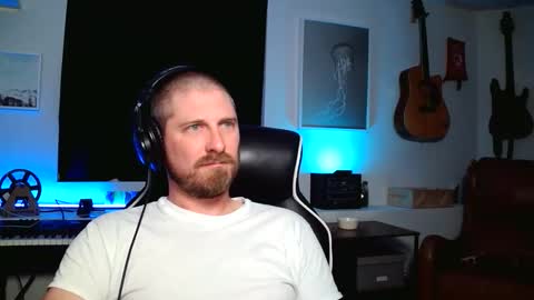 Snapshot of dante_cross_x89 chatting on 16, 11, 2025 dante_cross_x89 online show from 16, 11, 2025