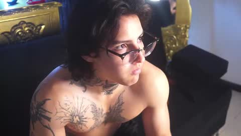 Snapshot of dantecoppolaa chatting on 5, 3, 2025 Dante coppola online show from 5, 3, 2025