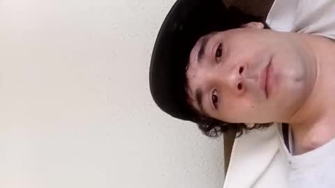 Snapshot of dantoncosso112 chatting on 17, 12, 2025 dantoncosso112 online show from 17, 12, 2025