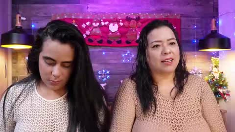 Snapshot of dany_alexa chatting on 17, 12, 2025 Dany And Alexa online show from 17, 12, 2025