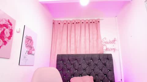 Snapshot of dany_brownie chatting on 31, 12, 2024 hi im DanyBest Squirter here on cb online show from 31, 12, 2024