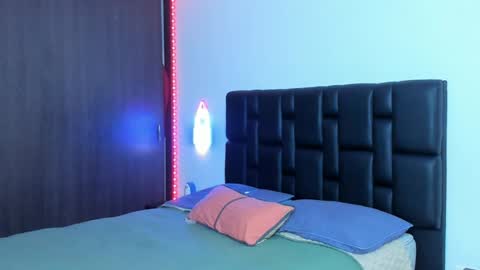 danyfitguy_ online show from 21, 1, 2025