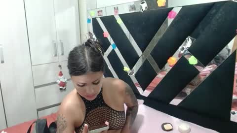 daphne877046 online show from 14, 4, 2026