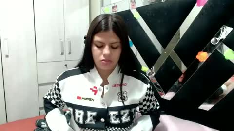 daphne877046 online show from 23, 6, 2026