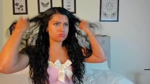 Antonella Mora online show from 27, 10, 2025