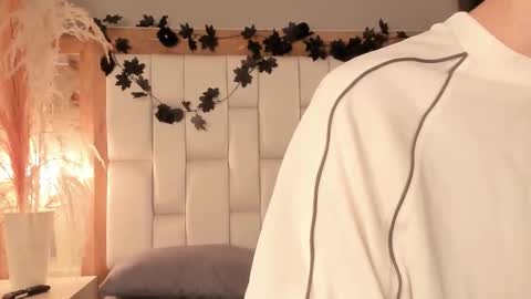 daphne_and_roger online show from 23, 12, 2025