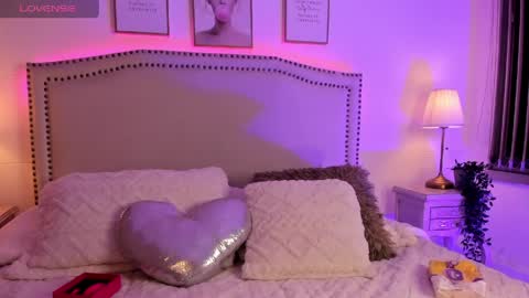 daphne_chers online show from 15, 4, 2026