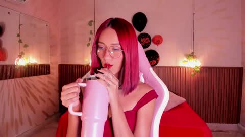 Daphne online show from 28, 10, 2025