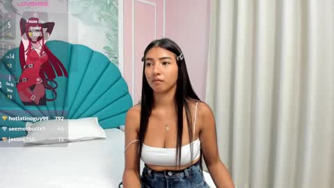 Snapshot of daphne_fox_ chatting on 27, 2, 2025 Daphne  online show from 27, 2, 2025