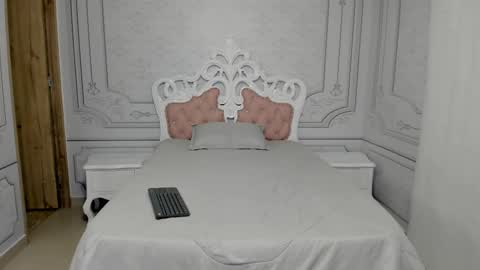 Snapshot of daphne_fox_ chatting on 6, 3, 2025 Daphne  online show from 6, 3, 2025