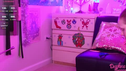 Snapshot of daphnemadison chatting on 3, 12, 2024 Daphne Madison online show from 3, 12, 2024