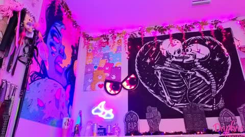 Snapshot of daphnemadison chatting on 11, 10, 2025 Daphne Madison online show from 11, 10, 2025