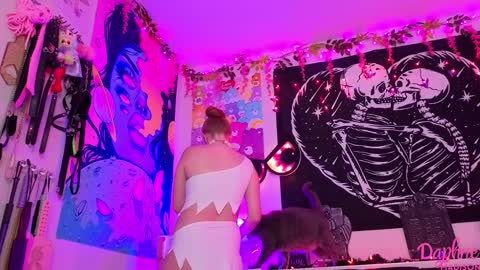 Snapshot of daphnemadison chatting on 27, 10, 2025 Daphne Madison online show from 27, 10, 2025