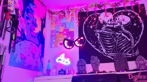 Snapshot of daphnemadison chatting on 29, 10, 2025 Daphne Madison online show from 29, 10, 2025