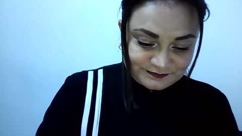 Snapshot of dapnne24 chatting on 15, 10, 2025 dapnne online show from 15, 10, 2025